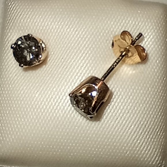 LAST ONE -- HOLIDAY SPECIAL! 14Kt Yellow Gold Half-Carat Diamond Stud Earrings - Picture 2 of 4